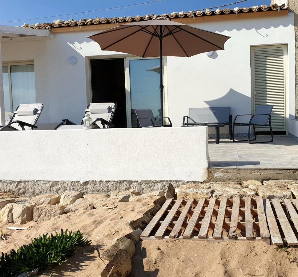 AMare - Casa Vacanze 돈나루카타 외부 사진